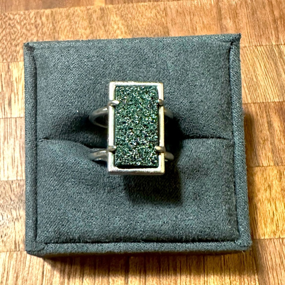 Kendra Scott Green Lennox Ring.